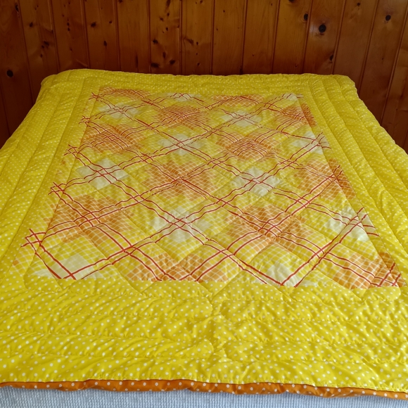 Vintage 70s Fieldcrest Reversible Cotton Twin Orange Yellow Polka Dot Comforter - Picture 2 of 9